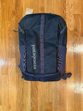 Patagonia Black Hole Pack 25L, NWT